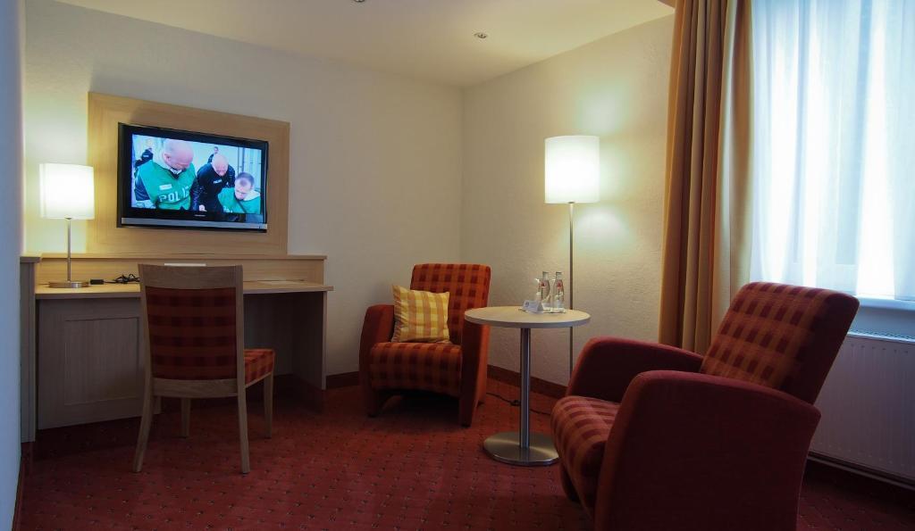 Land-Gut Hotel Zur Bruecke Garni Drolshagen Phòng bức ảnh
